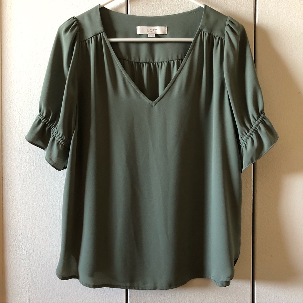 LOFT v-neck puff-sleeve blouse